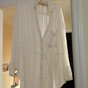 Free People white L/S button down Small